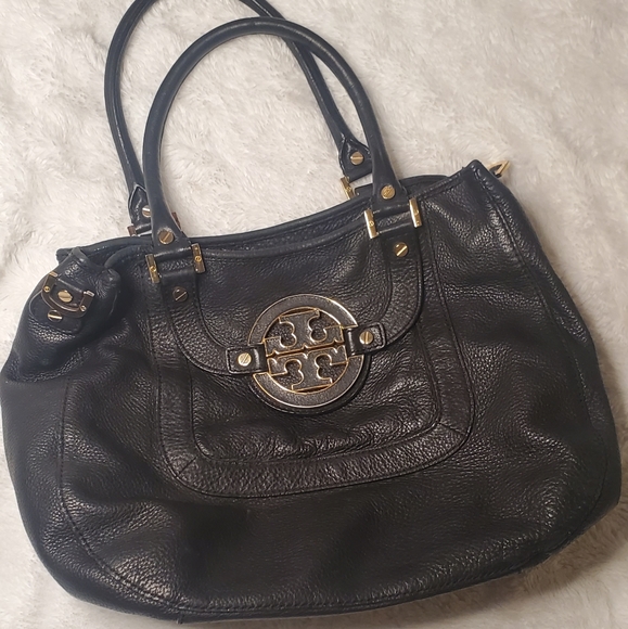 Tory Burch Handbags - Tory Burch amanda bag
